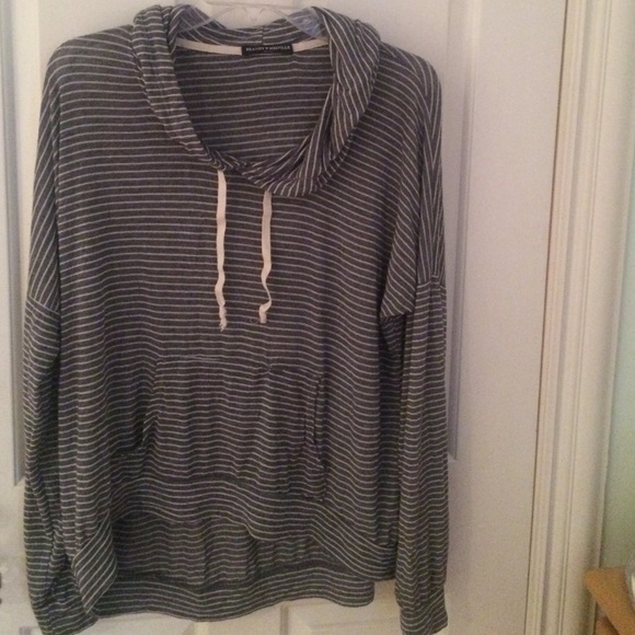 brandy Melville long sleeve