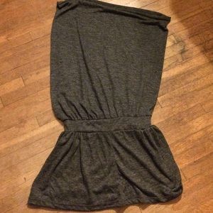 Gray top with one sleeve