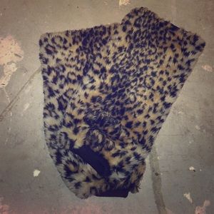 Cozy leopard print leg warmers