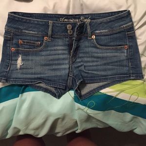 American eagle Jean shorts size 2 like new