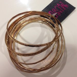 Gold bunch bracelets