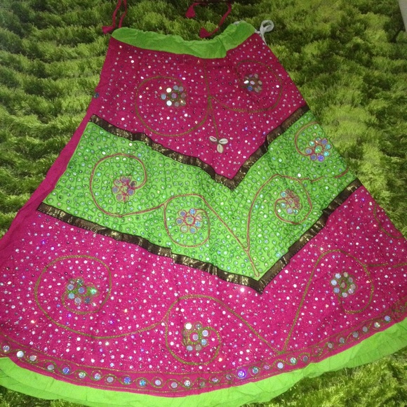 Exotic gypsy skirt and top - Picture 2 of 3