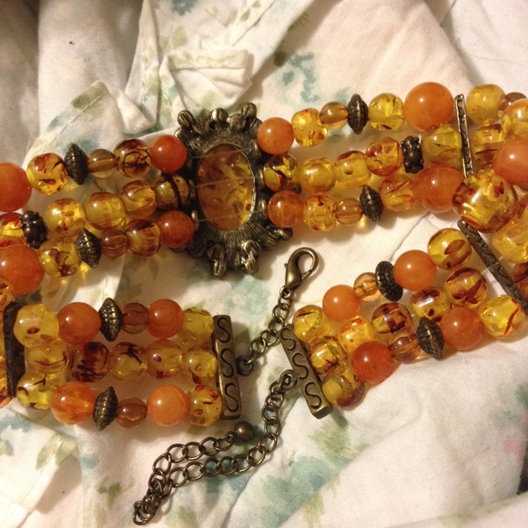 WOW 3 Strand Vintage Beaded Center Stone Bracelet - Picture 3 of 4