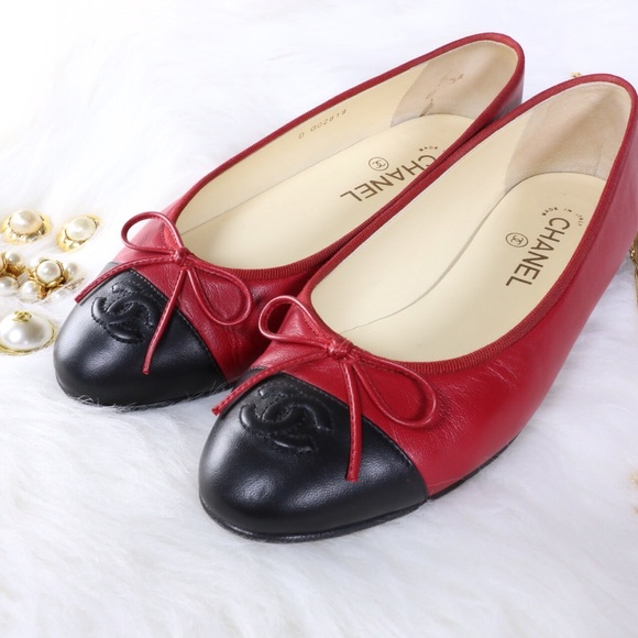 🎁Sold🎁Chanel Red Black Cap Toe Ballet Flats - Picture 2 of 4