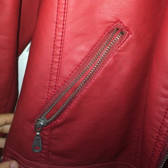 Leather jacket - Picture 3 of 4