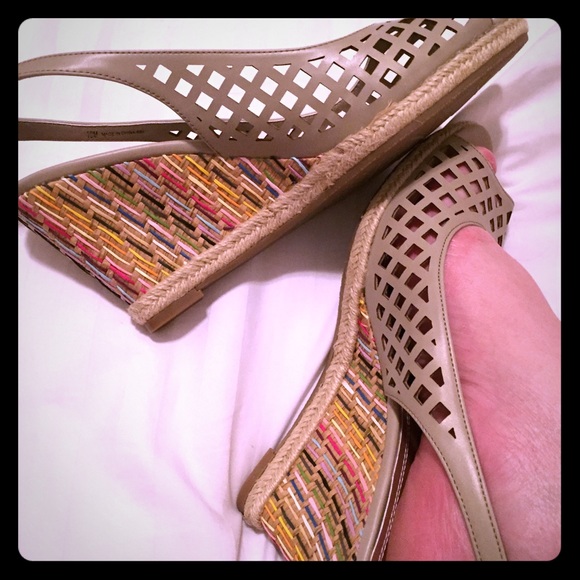 Taupe & Multi-Colored wedges