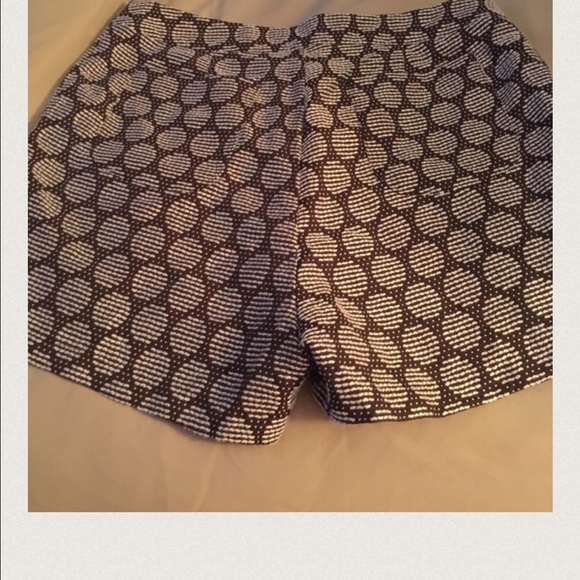 Shorts - Picture 2 of 4