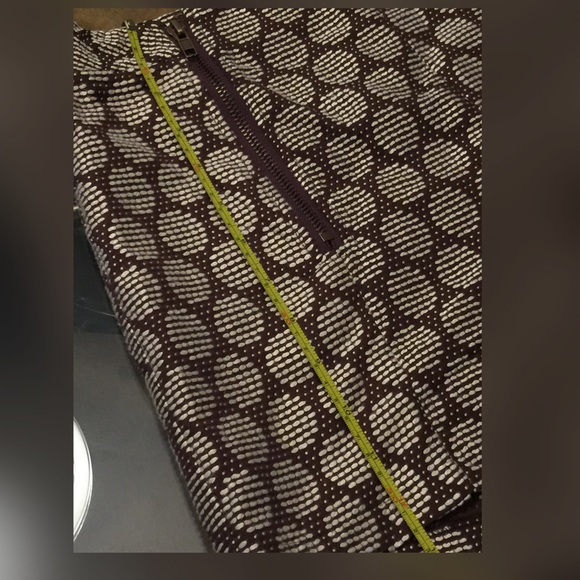 Shorts - Picture 4 of 4