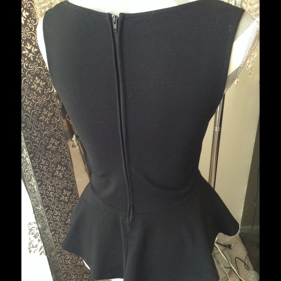 Black peplum top with back zipper - Picture 3 of 3
