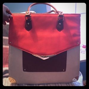 Aldo's Celine looking bag