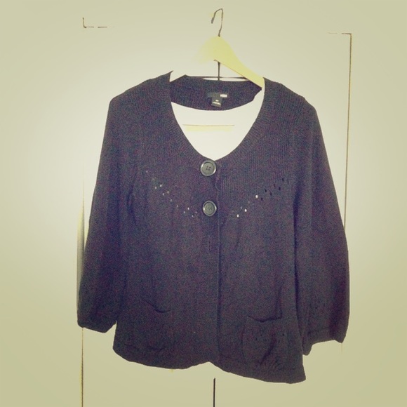 H&M a black cardigan
