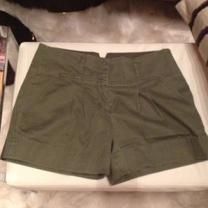 BCBG MAX AZRIA pleated cuffed short, khaki/olive