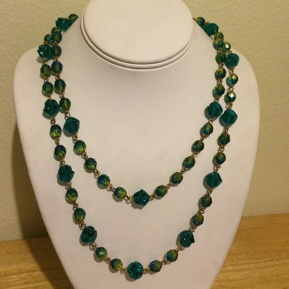 Vintage glass two strand necklace, pinup retro