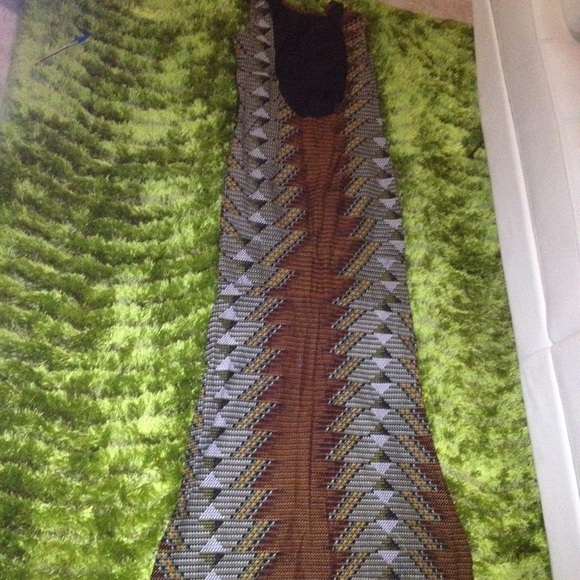 Timeless long Ankara cocktail dress - Picture 4 of 4