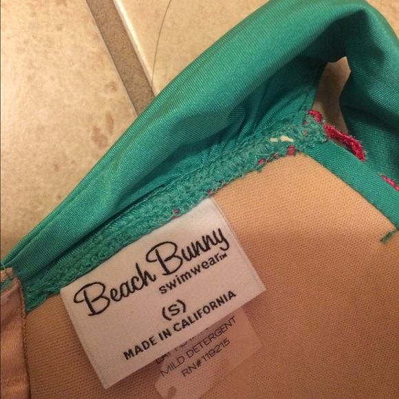 Beach bunny top