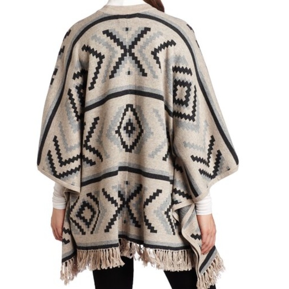 💥$225 Tan Navajo Print Left On Houston Cardigan Wrap - Picture 2 of 4