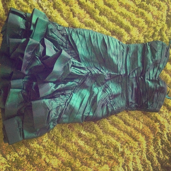 Green corset dress - Picture 1 of 3