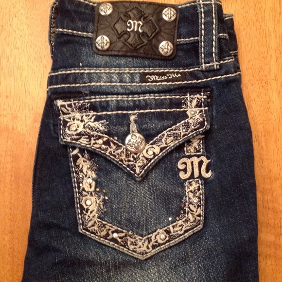 Girls Miss Me Jeans - Picture 3 of 4