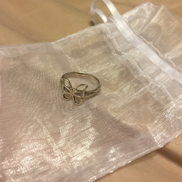 Butterfly ring