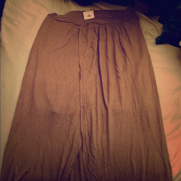 Long skirt - Picture 1 of 1