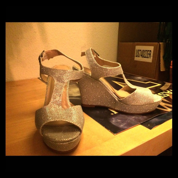Silver sparkly wedges