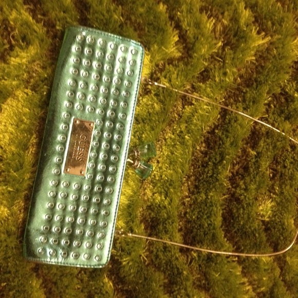 Turquoise Guess clutch - Picture 3 of 3