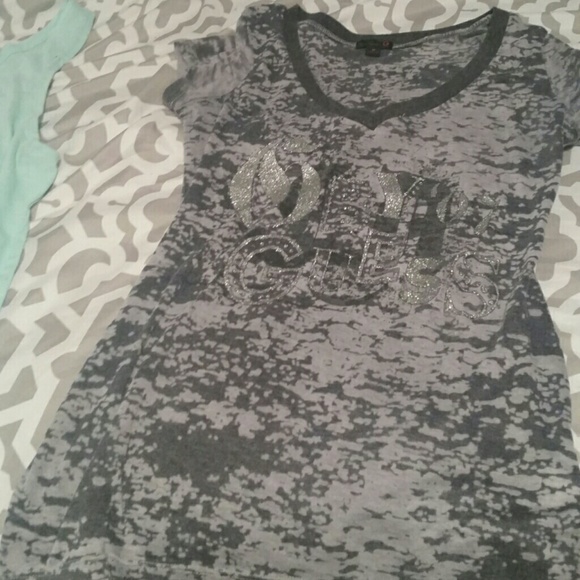 Guess tee shirt