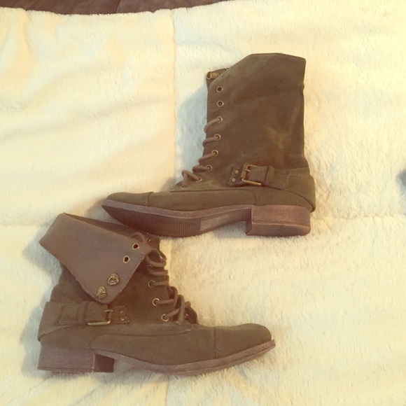 Express army green boots