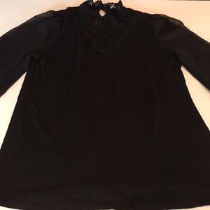 💕Long Sleeve Black Shirt w/ Design on Collar💕