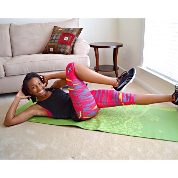 •Puma Capri Leggings• - Picture 2 of 4