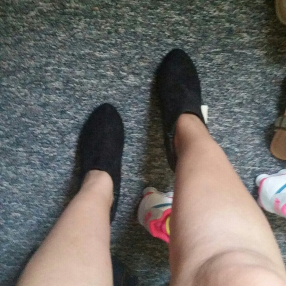 Black booties for Araceli