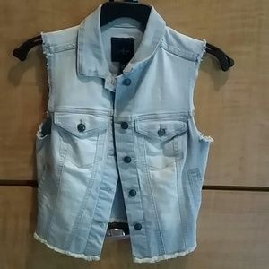 Jessica Simpson denim vest