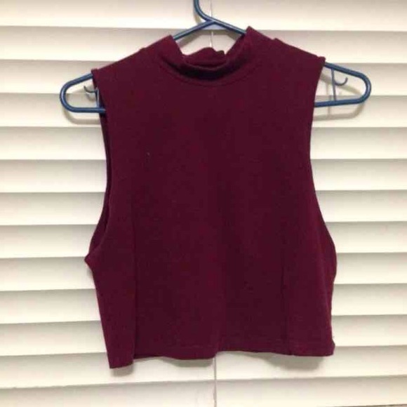 ⛔️SOLD⛔️Red burgundy crop tank top