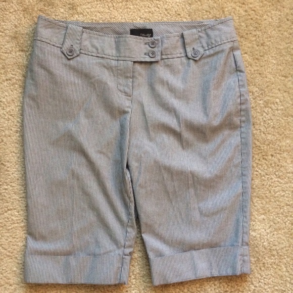 Grey striped, knee length dress shorts