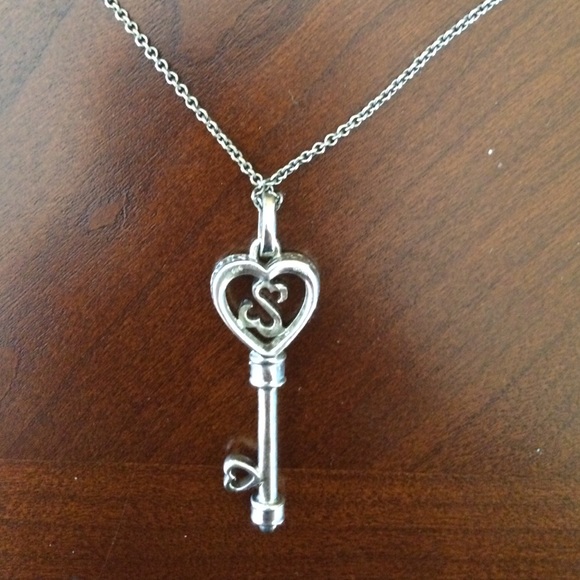 kay jewelers diamond key necklace