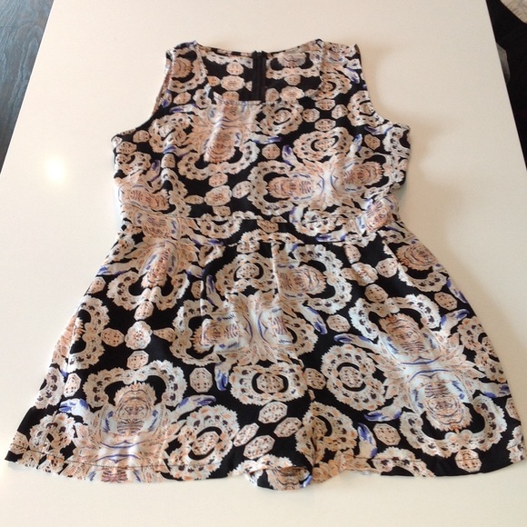 🌸 Black Romper w/ Black. Orange, and White Design