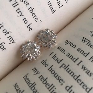 Flower diamond earrings