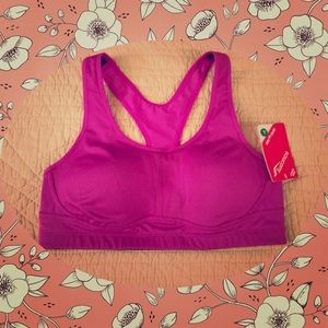 Temporary Price Drop Saucony Sports Bra