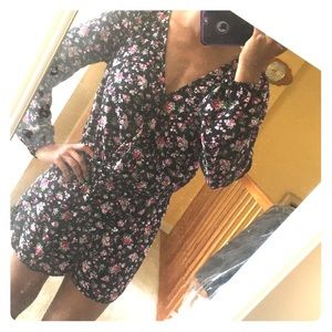 Super cute long sleeve summer Romper