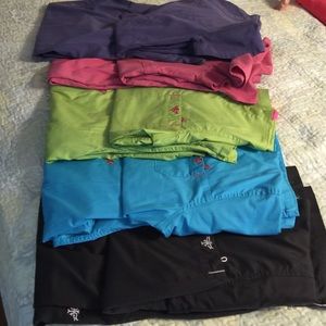 BUNDLE OF 2 GA SCRUBS AND 3 MURE SCRUBS
