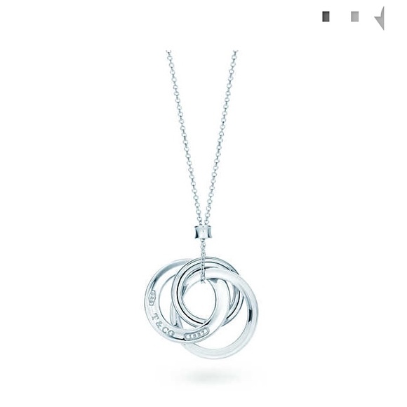 Tiffany & Co. Interlocking circle pendant✨