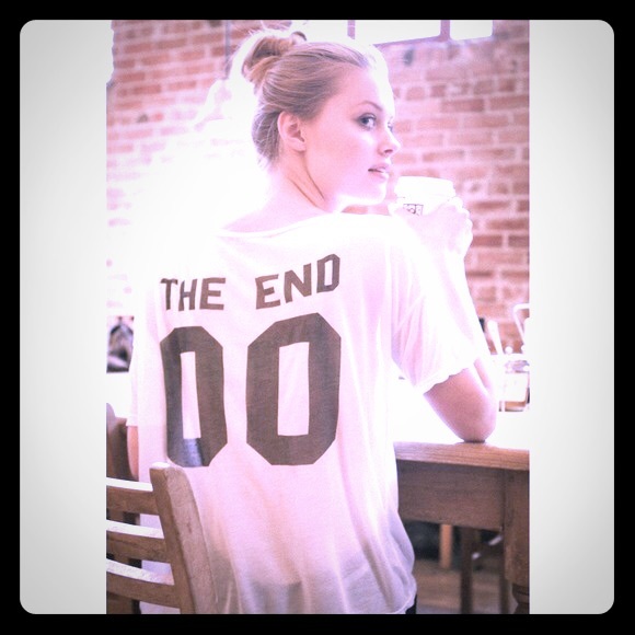 BRANDY MELVILLE 'The End 00' white crop