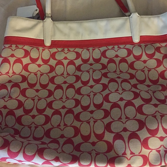 Coach auth - Picture 2 of 3