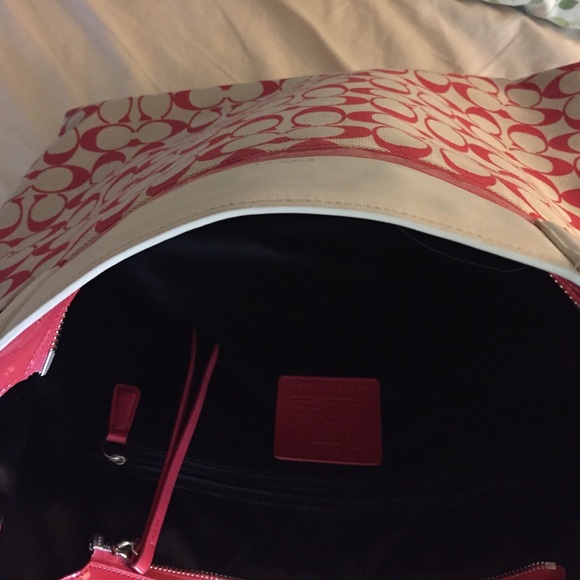 Coach auth - Picture 3 of 3