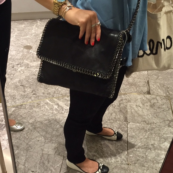 Stella McCartney black medium crossbody bag shaggy - Picture 2 of 4