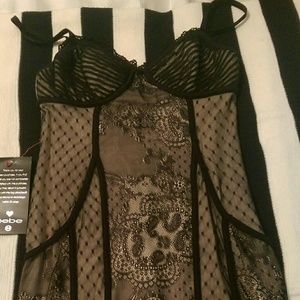 BEBE lace cocktail dress SZ M Black and Nude