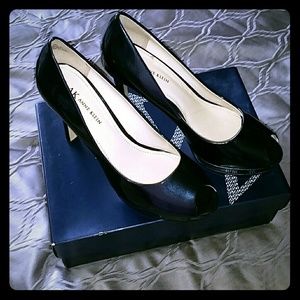 Gorgeous Navy Heels
