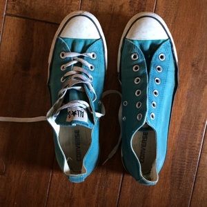 Turquoise converse