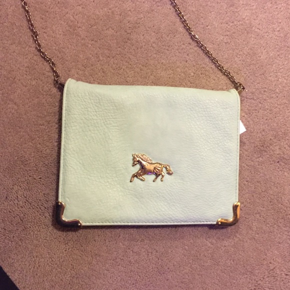 Street Lever Chain Cross Body