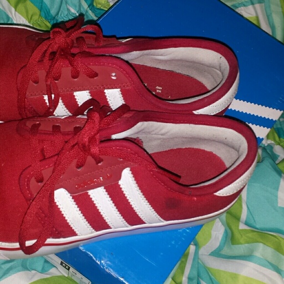Red Adidas - Picture 4 of 4